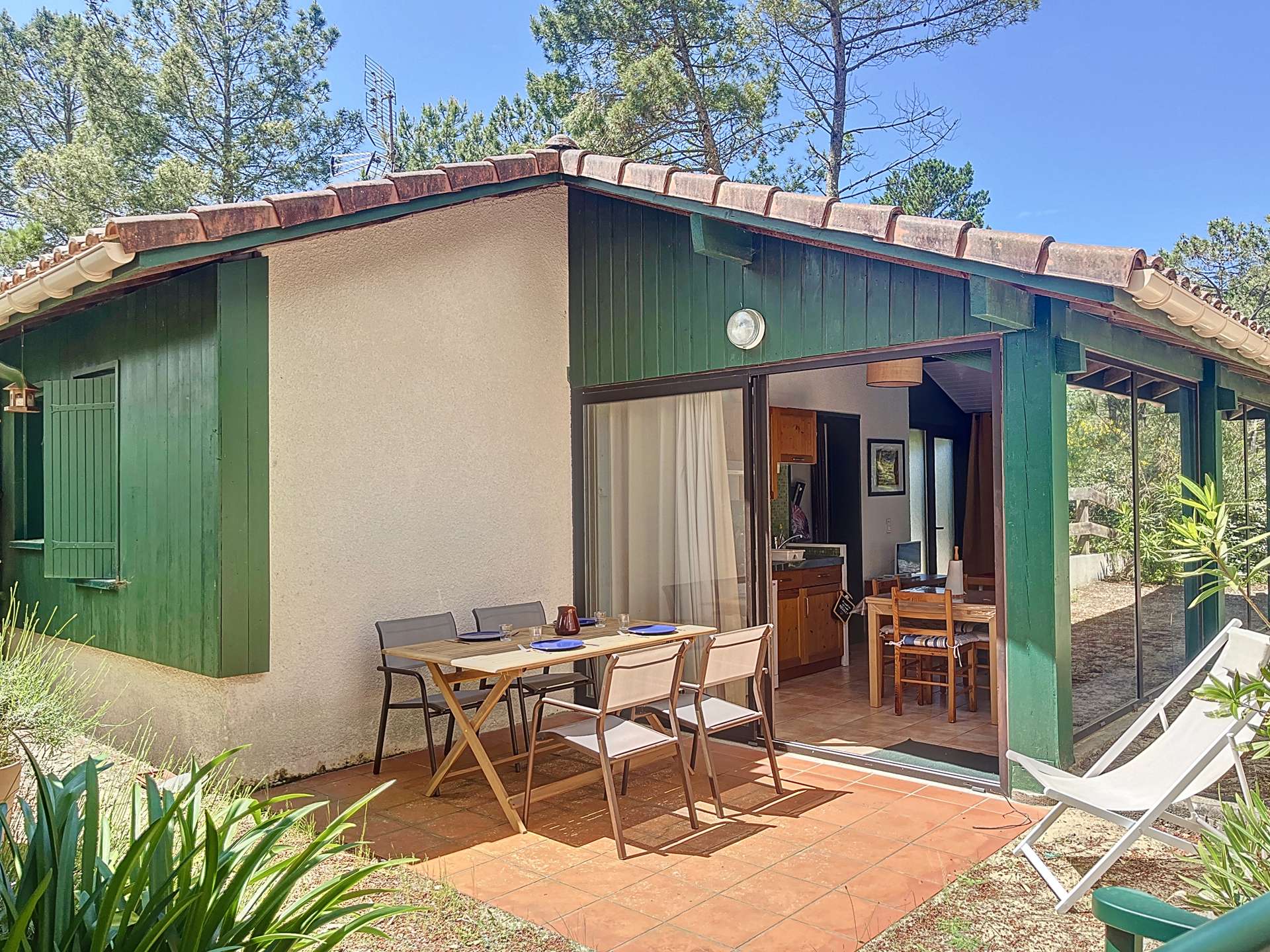 MOLIETS, maisonnette T3, résidence avec piscine