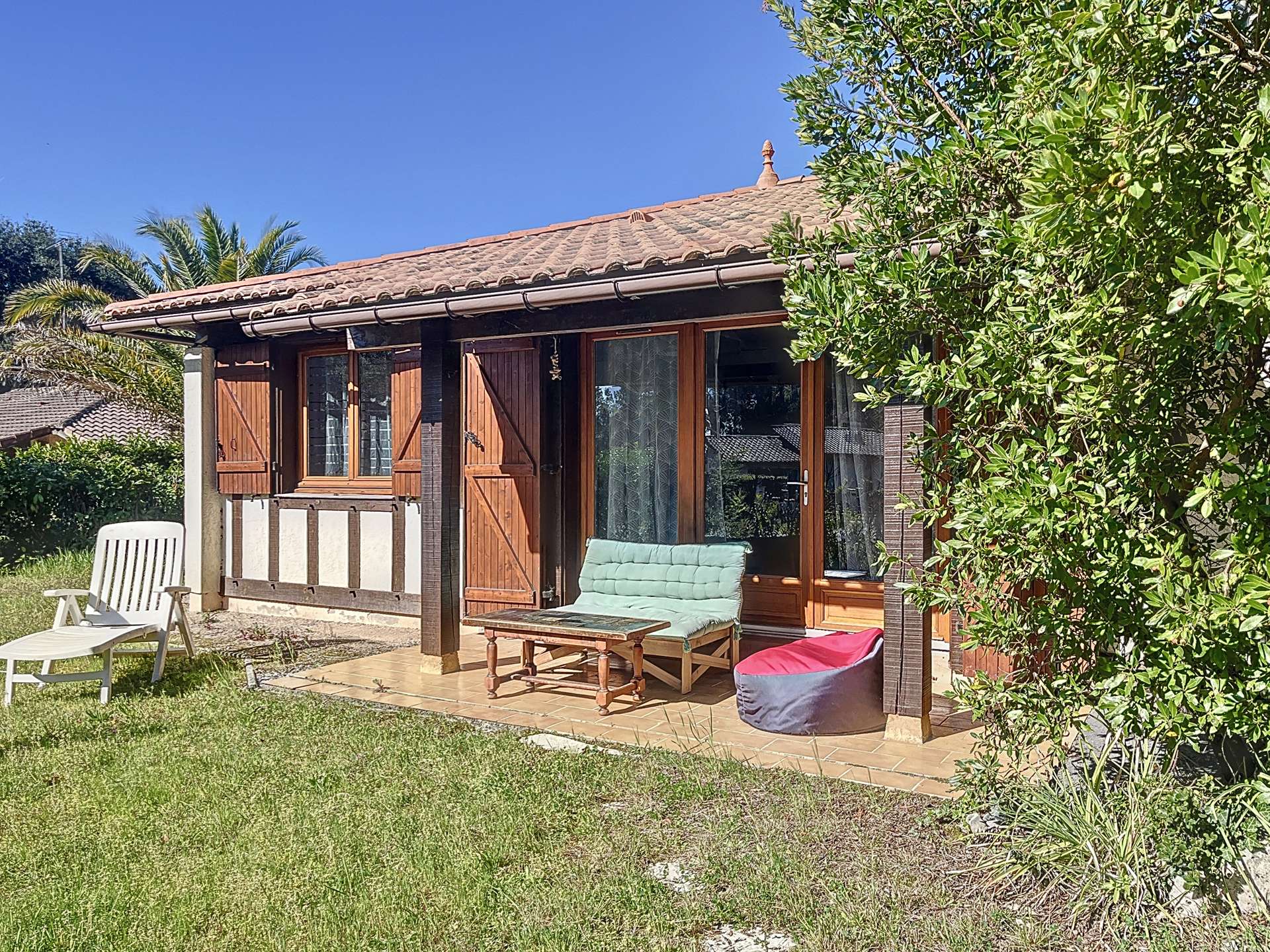 MESSANGES, jolie maison avec 3 chambres au calme