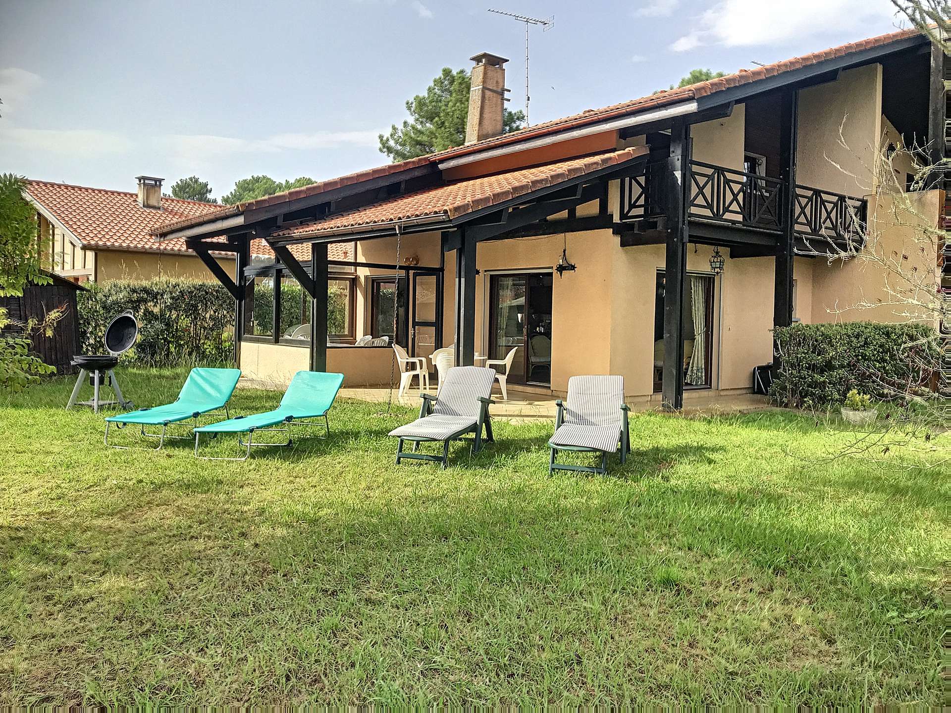 VIEUX BOUCAU, maison dans quartier résidentiel