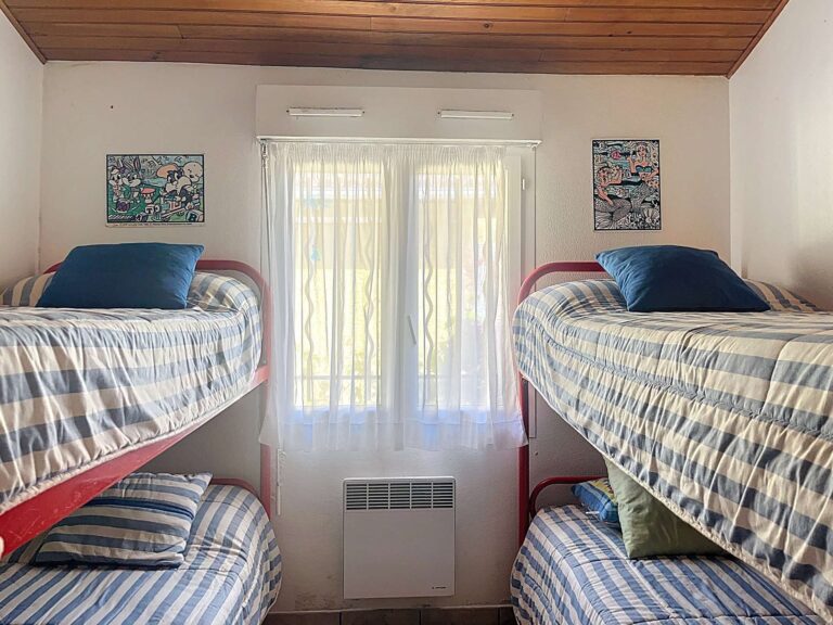 CHAMBRE 2 RDC