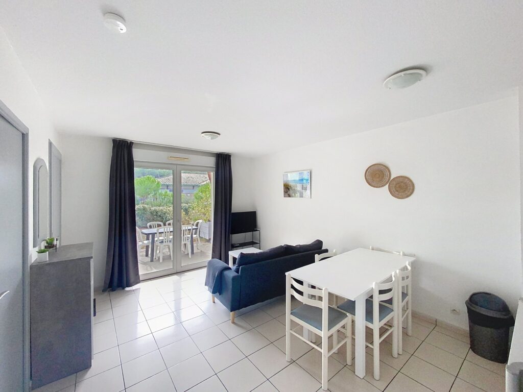 0065d8bc cd4e 4515 94fa 74552e61e055