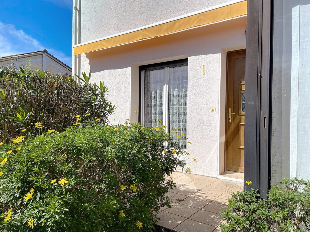 6483e381 7572 43a1 adec cbca1cbfdc16